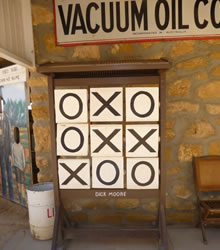 noughts and crosses - The Village Historicl Loxton